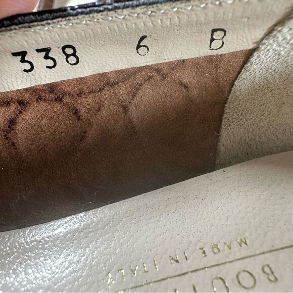 Salvatore Ferragamo Brown Low Heels  with Crocodile Pattern Women’s Size 6 - Picture 8 of 8